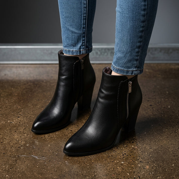 Averie Quinn Boots - Black