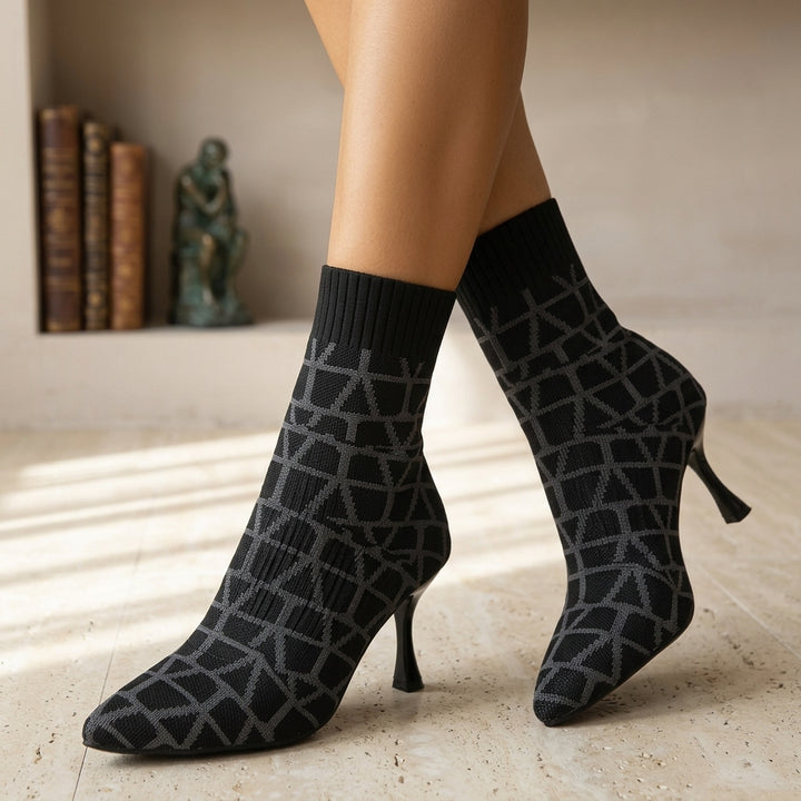 Aria High-Heel Knitted Boots - black