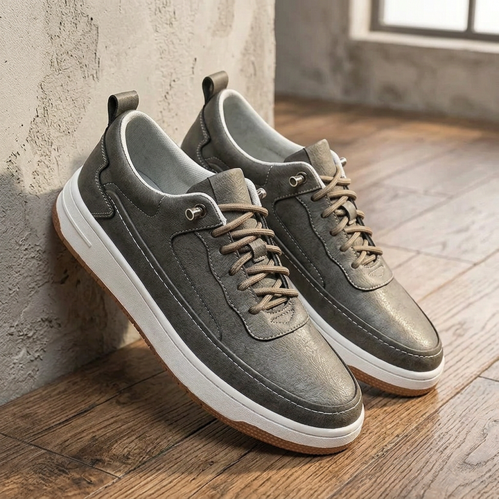 WALKER BROOKS LEATHER SNEAKERS