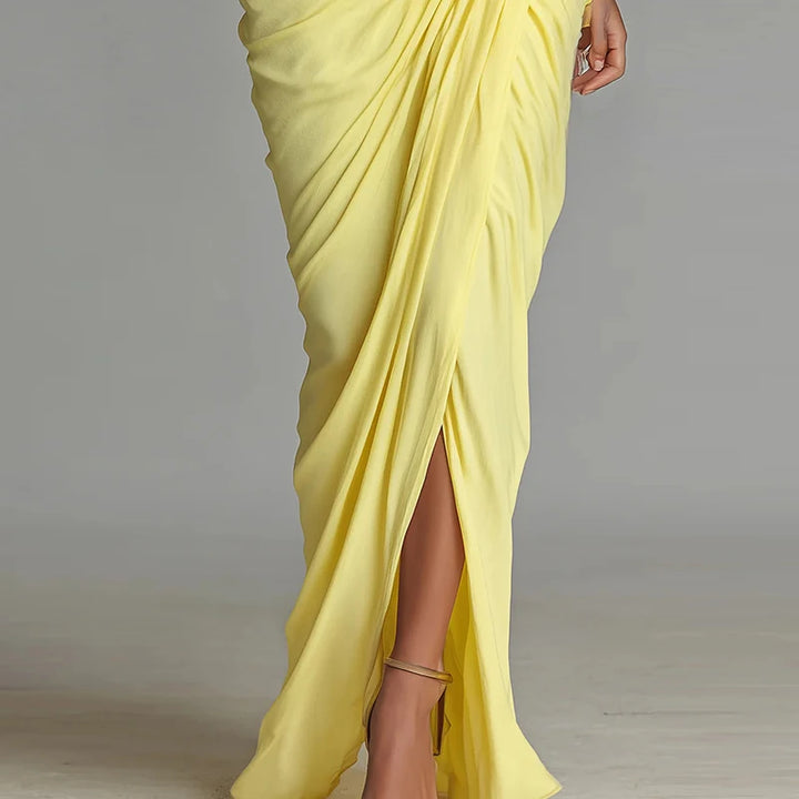 Noir-Jaune Elegant Midi by Tom Claren