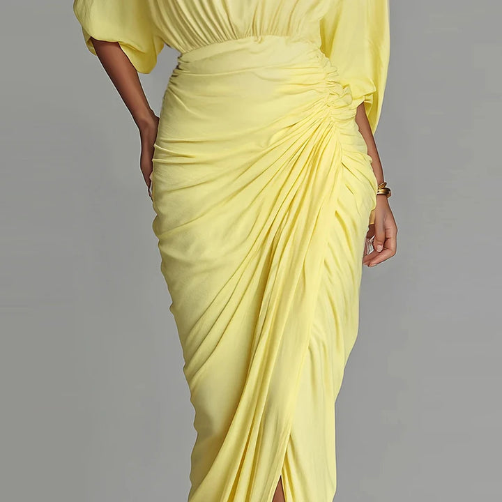 Noir-Jaune Elegant Midi by Tom Claren