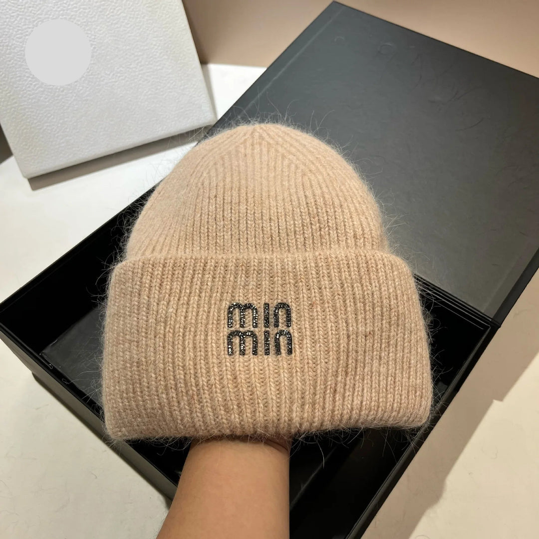 Éclat Winter Knit by Tom Claren