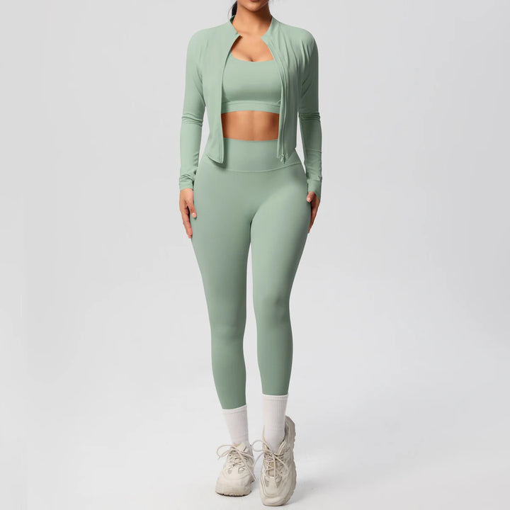 Yoga Set by Tom Claren