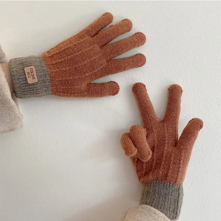 Noir Suède Touch Gloves