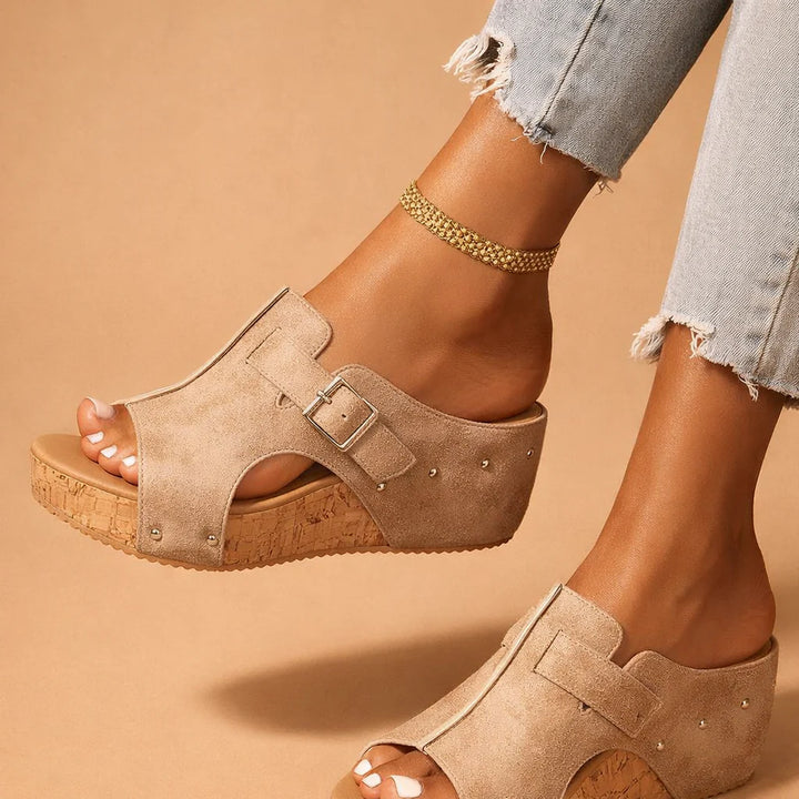 Savanna Platform Sandals
