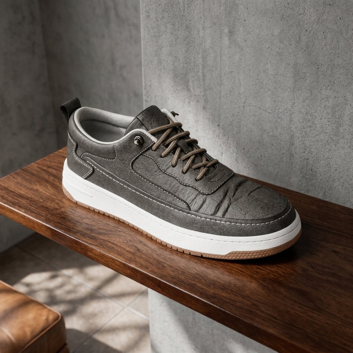WALKER BROOKS LEATHER SNEAKERS
