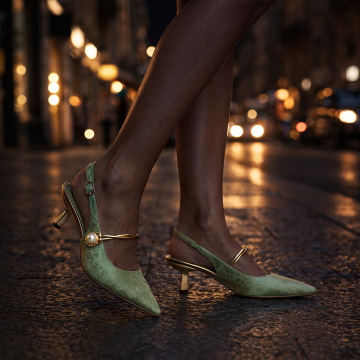 Verelle Contour Heels