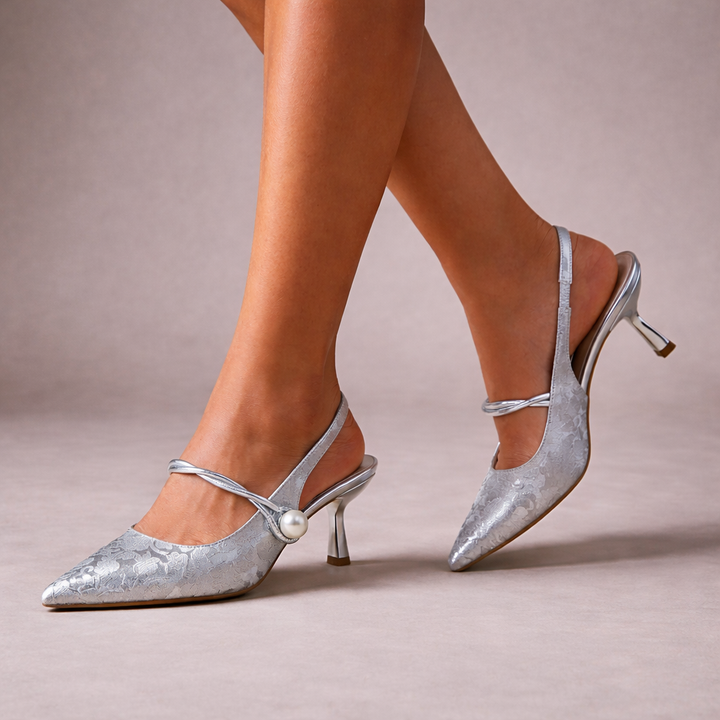 Verelle Contour Heels